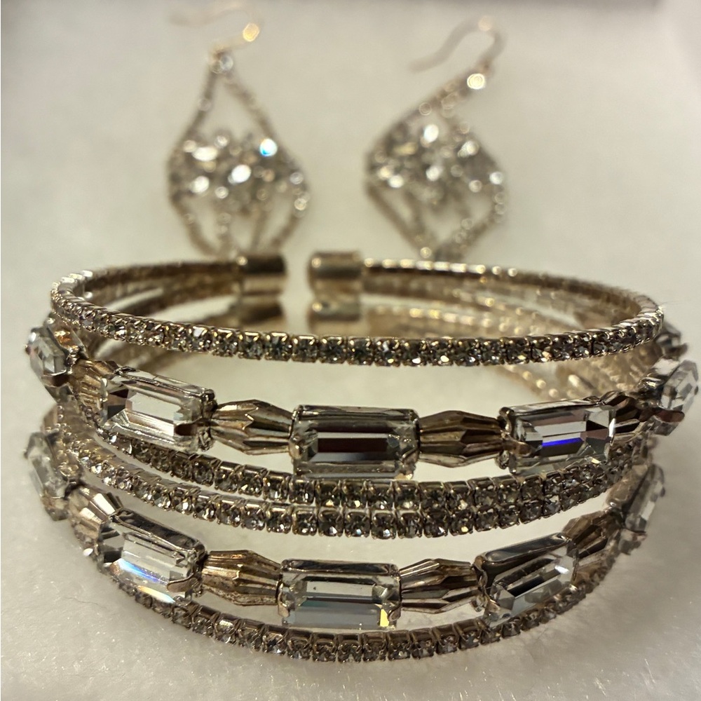 Elegant Silver and Gold Bracelet and Earring Set